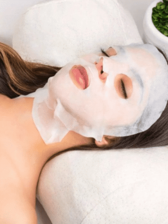AHA Berry Boost + Brighten Mask